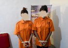 Resmi-P21,-Polda-NTT-Serahkan-2-Mahasiswa-Tersangka-Judol-dan-Barang-Bukti-ke-Kejati