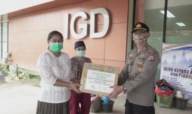 Berikan-Support-dalam-Penanganan-Covid-19,-Kapolres-Belu-Serahkan-APD-dan-Alat-Kesehatan-untuk-RSUD-Gabriel-Manek-Atambua