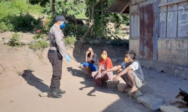 Sambang-Desa,-Bhabinkamtibmas-Lamaknen-ini-Sebut-New-Normal-akan-Efektif-Kalau-Warga-Patuhi-Protokol-Kesehatan