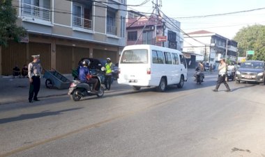 Satlantas-Polres-Kupang-Kota-Beri-Imbauan-Cegah-Virus-Corona-dan-Imbauan-Tertib-Berlalu-Lintas