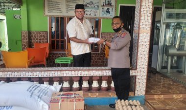 Dalam-Rangka-Hari-Bhayangkara-ke-74,-Polda-NTT-Bagikan-Sembako-Kepada-Panti-Asuhan,-Purn-Polri,-Warakawuri-dan-Anggota/PNS-Polri-Yang-Sakit