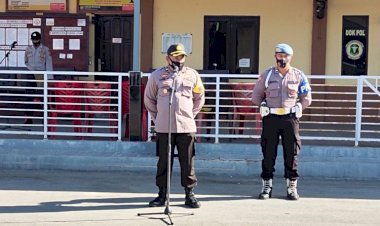 Cegah-Penyebaran-Covid-19,-Anggota-Polres-Kupang-Jaga-Kebersihan-Tempat-Kerja