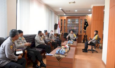 Kapolda-NTT-Sambut-Hangat-Kunjungan-Kadivhubinter-Polri-di-Polda-NTT