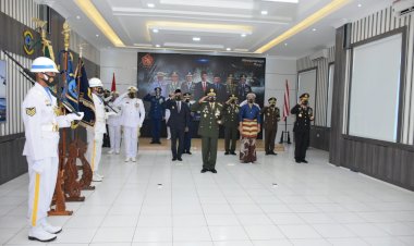 Kapolda-NTT-Hadiri-Upacara-Virtual-dan-Syukuran-HUT-TNI-ke-75-di-Lantamal-VII-Kupang