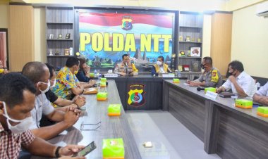Kapolda-NTT-Terima-Kujungan-Silaturahmi-Ketua-dan-Anggota-DPD-Golkar-NTT