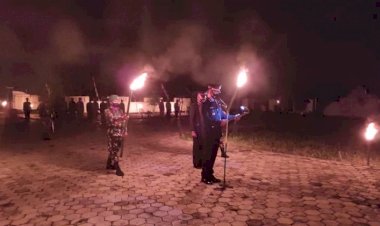 Kapolres-Alor-Pimpin-Apel-Kehormatan-dan-Renungan-Suci