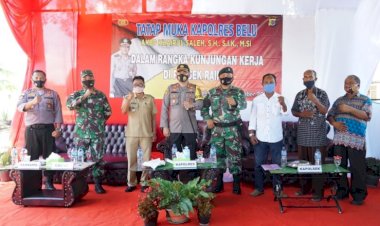 Kunjungan-Kerja-di-Polsek-Raihat,-Kapolres-Belu-Minta-Seluruh-Pihak-Kerja-Sama-Kawal-Pilkada-2020