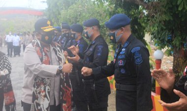 Kunjungi-Mako-Brimob-Subden-3-Den-A-Pelopor-Sumba-Timur,-Wakapolda-NTT-:-Tunjukan-Bahwa-Kita-Pasukan-yang-Dicintai-Masyarakat