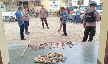 Tawuran-Antar-Simpatisan-Paslon-Pilkada,-Polres-Malaka-Berhasil-Amankan-13-Orang-Beserta-Sajam