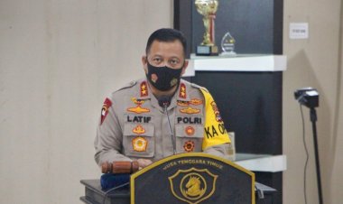 Kapolda-NTT-Apresiasi-Pelaksanaan-Rapat-Pleno-Pilkada-9-Kabupaten-Berlangsung-Aman