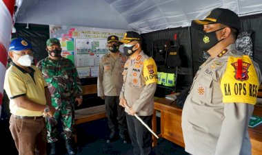 Kapolda-NTT-dan-Danrem-161/WS-Lakukan-Pengecekan-Pos-Pam-dan-Gereja-di-Kota-Kupang