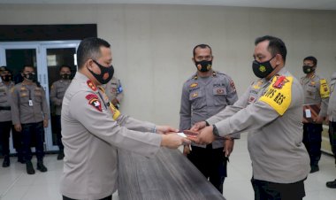Penyerahan-DIPA/RKA-KL-T.A.-2021-dan-Penandatangan-Pakta-Integritas,-Kapolda-NTT-Ingatkan-Kasatker-Harus-Pahami-Mekanisme-Penggunaan-Anggaran