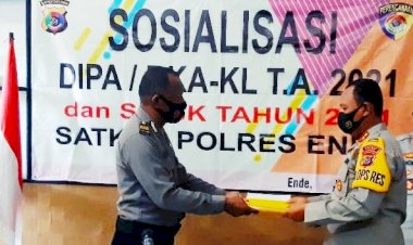 Kapolres-Ende-Pimpin-Sosialisasi-DIPA-/-RKA-–-KL-TA.-2021-dan-Penandatanganan-Pakta-Integritas