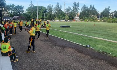 Tingkatkan-Kesehatan,-Biro-SDM-Polda-NTT-Gelar-Kesamaptaan-Jasmani-dan-Bela-Diri-Polri-Berkala-2021