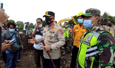 Polda-NTT-Terjunkan-500-Anggota-Ke-Lokasi-Bencana-di-Flotim-dan-Lembata