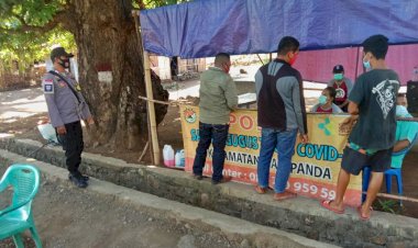 Personel-Gabungan-Ops-Ranakah-2021-pantau-dan-Beri-Imbauan-Penerapan-Prokes-di-Pos-Penyekatan-Perbatasan-Sikka-dan-Ende