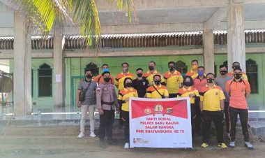 Sambut-Hari-Bhayangkara-ke-75,-Polres-Sabu-Raijua-Kerja-Bakti-Bersihkan-Tempat-Ibadah