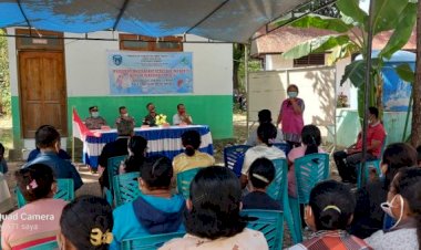 Kapolsek-Noemuti-Pantau-Pelaksanaan-Vaksin-di-Puskesmas-Noemuti