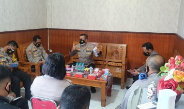 Penerapan-PPKM-Level-IV-di-Kota-Kupang,-Irwasda-Polda-NTT-Minta-Anggota-Laksanakan-Tugas-Ikhlas-dan-Jangan-Sakiti-Hati-Masyarakat