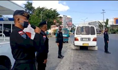 Gelar-Patroli-PPKM-Level-IV-di-Kota-Kupang,-Satbrimoda-NTT-Ajak-Masyarakat-Patuhi-Prokes