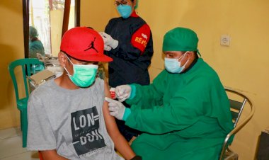 Terapkan-Prokes,-Biddokkes-Polda-Gelar-Vaksinasi-Tahap-II-di-Klinik-Turangga