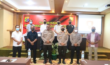 Bidkum-Polda-NTT-Selenggarakan-Pelatihan-Hukum-Bagi-Para-Kasikum-Polres-Jajaran-Polda-NTT
