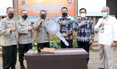 Rakernis-Bidkeu-T.A.-2021,-Polda-NTT-dapat-Bantuan-Hibah-Satu-Unit-Mobil-Ambulance-dari-Kanwil-PT.-BNI-Bali-dan-Nusra