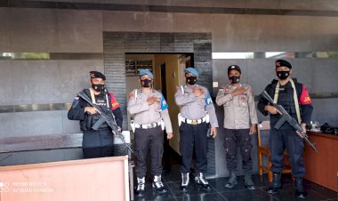Pantau-Kesiapan-Personel,-Provost-Polda-NTT-Mengecek-Piket-Fungsi-Satker