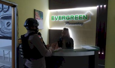 Patroli-Antisipasi-3C-dan-Pastikan-Prokes-Berjalan,-Raimas-Ditsamapta-Polda-NTT-Sasar-Tempat-Penginapan-di-Kota-Kupang