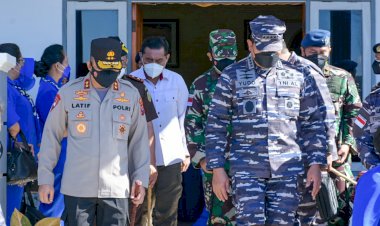 Kapolda-NTT-Lepas-Keberangkatan-Kasal-bersama-Rombongan-ke-Labuan-Bajo-di-Bandara-Lanudal-Kupang