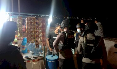 Sebanyak-28-Personel-Ditsamapta-Polda-NTT-Gelar-Patroli-Pencegahan-Penyebaran-Covid-19-di-Kota-Kupang