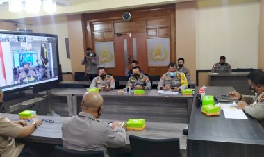 Wakapolda-NTT-Ikuti-Zoom-Meeting-Bersama-Wakapolri-Bahas-Anev-Lanjutan-Vaksinasi-Covid-19