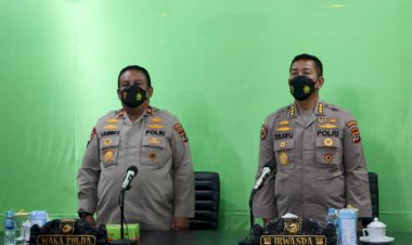 Wakapolda-NTT-Didampingi-Irwasda-Polda-NTT-Ikuti-Rakorwas-Kompolnas-dan-Polri-T.A.-2021-Melalui-Zoom-Meeting