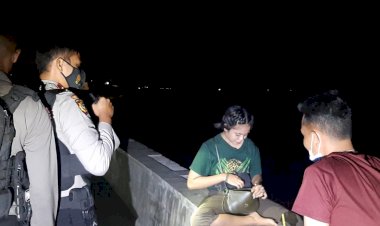 Penanggulangan-Covid-19-dan-Antisipasi-Gangguan-Kamtibmas-di-Kota-Kupang,-Turjawali-Ditsamapta-Polda-NTT-Terus-Gelar-Patroli-Malam