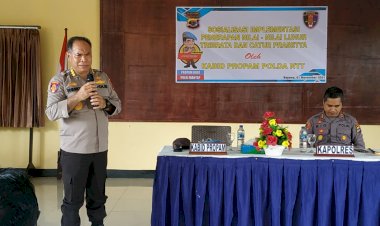 Kunjungi-Polres-Ngada,-Kabidpropam-Polda-NTT-Beri-Pemahaman-Implementasi-Penerapan-Nilai-Luhur-Tribrata-dan-Catur-Prasetya