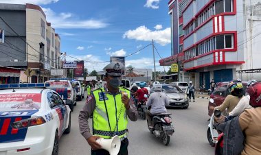 Hari-Pertama-Ops-Zebra-Ranakah-2021,-Ditlantas-Polda-NTT-Beri-Edukasi-Kamseltibcarlantas-kepada-Masyarakat