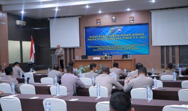Buka-Rakernis-Fungsi-Binmas,-Dirbinmas-Polda-NTT-Ingatkan-Para-Kasatbinmas-Agar-Menjaga-Kepercayaan-yang-Telah-Diberikan-Polri-dan-Pemerintah