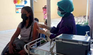 Percepat-Program-Vaksinasi,-Rumah-Sakit-Titus-Uly-Kupang-Menyediakan-Pelayanan-Vaksinasi-Tahap-I-dan-II