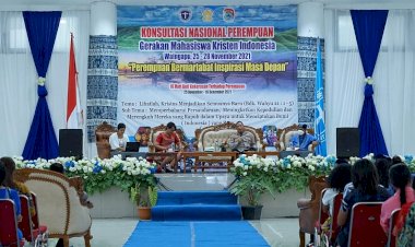 Beri-Materi-Pada-Kegiatan-Konsultasi-Nasional-Perempuan-GMKI,-Kapolda-NTT:-Kita-Semua-Harus-Menjadi-Agen-Pencegahan-Human-Traffiking