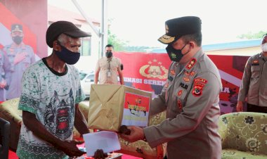 Gerai-Pelayanan-Vaksinasi-Serentak-di-Mapolres-TTS,--Kapolda-NTT-berikan-Ribuan-Bansos