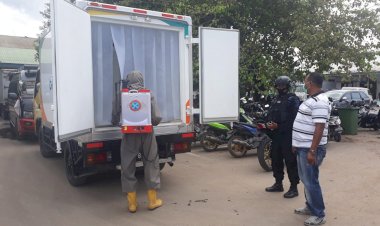 Pemerintah-Distribusikan-80.720-Vial-Coronavac,-Dikawal-VVIP-Personel-Polda-NTT