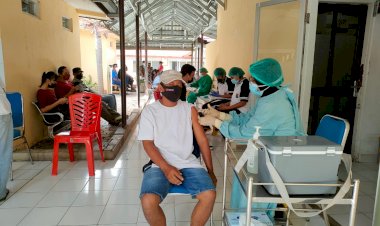 Terus-Tingkatkan-Herd-Immunity,-RSB-Titus-Uly-Kupang-Beri-Pelayanan-Vaksinasi-Tahap-I-dan-II