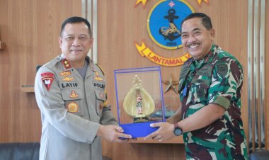 Jelang-Pindah-Tugas-ke-Maluku,-Kapolda-NTT-Berpamitan-dengan-Danlantamal-VII-Kupang