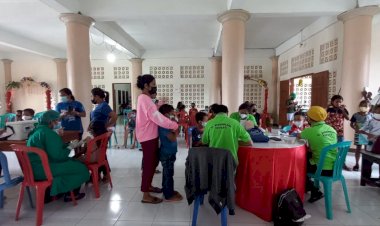 RSB-Titus-Uly-Kupang-Gelar-Percepatan-Pelayanan-Vaksinasi-di-Gereja-St.-Petrus-TDM