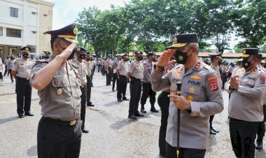 Kenaikan-Pangkat-Anggota-dan-ASN-Polri,-Kapolda-NTT-:-Ini-Bukanlah-Simbol-Perubahan-Derajat-Semata,-tetapi-Sejatinya-Merupakan-Akumulasi-Prestasi,-Kredibilitas-dan-Kapasitas