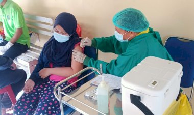 RSB-Titus-Uly-Kupang-Gelar-Pelayanan-Vaksinasi-Tahap-I-dan-II-Bagi-Masyarakat-Kota-Kupang