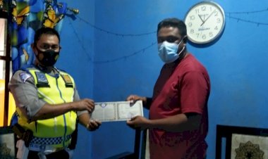 Permudah-Masyarakat-di-Masa-Pandemi,-Ditlantas-Polda-NTT-Terus-Berikan-Jasa-Delivery-Service-BPKB-Gratis