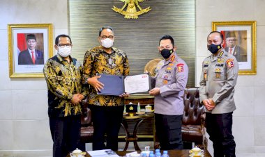 Terima-Sertifikat-CSFA-dari-BPK,-Kapolri-Ingin-Personel-Polisi-Miliki-Kemampuan-Auditor