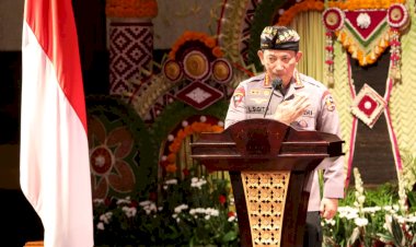 Jaga-Kekayaan-Desa-Adat-di-Bali,-Kapolri-Kukuhkan-Bankamda-dan-Sipandu-Beradat