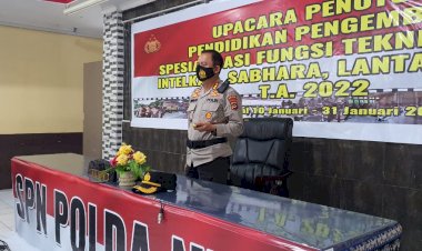 Tutup-Dikbangspes-Harkamtibmas-Lima-FT.-Kepolisian,-Ka-SPN-Polda-NTT-:-Kiranya-Ini-Menjadi-Bekal-Yang-Dapat-Diimplementasikan-Tugas-Dilapangan